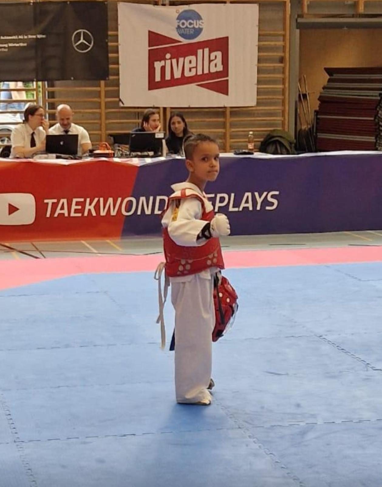 Mädchen Sparring Taekwondo