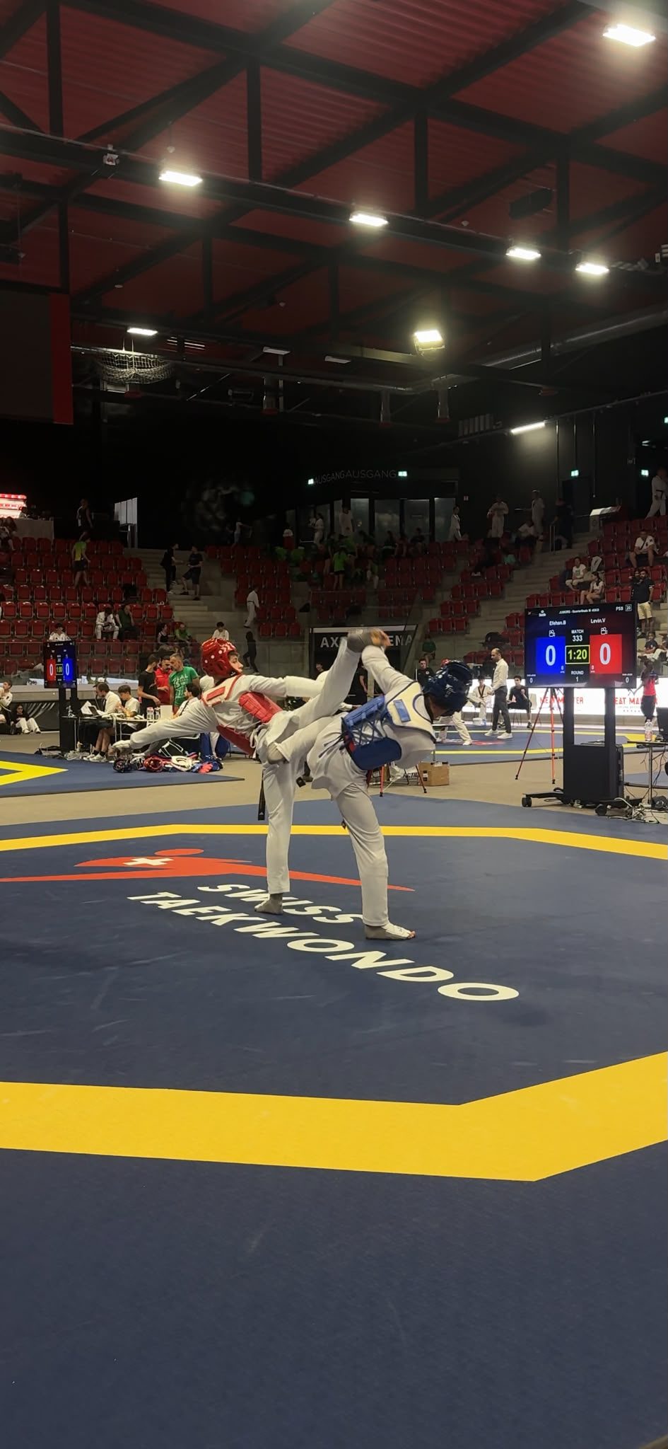 Sparring grosse Arena Swiss Taekwondo